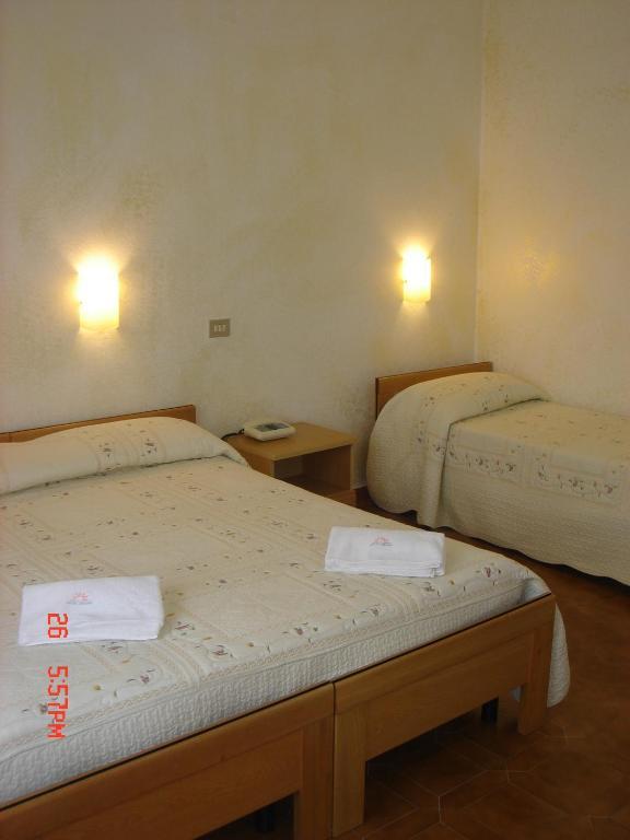 Hotel Ristorante Solari Briatico Szoba fotó